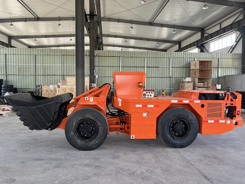 Mine Dump Truck