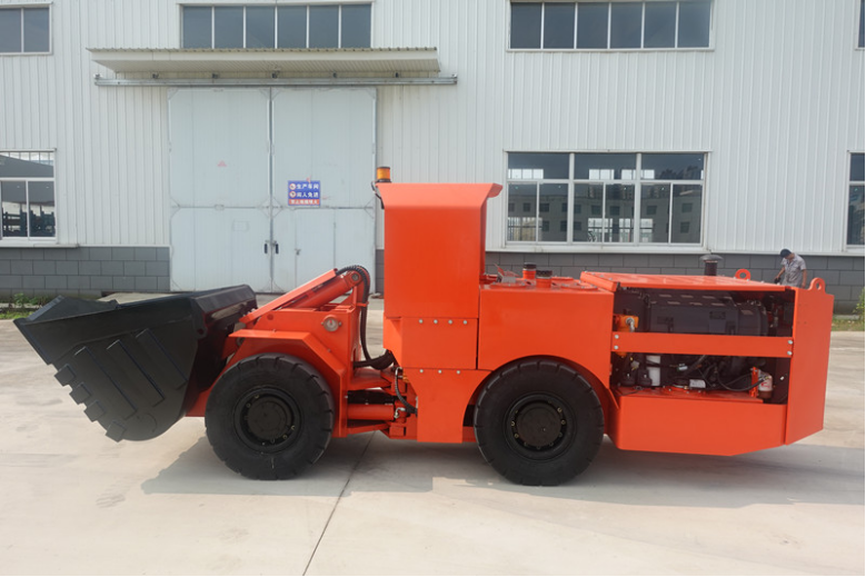 Mine Dump Truck